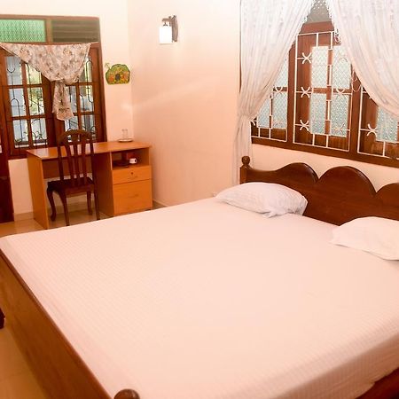 Hotel Ceylon Casa à Hikkaduwa Extérieur photo