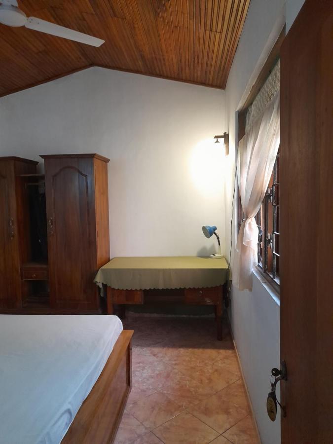 Hotel Ceylon Casa à Hikkaduwa Extérieur photo