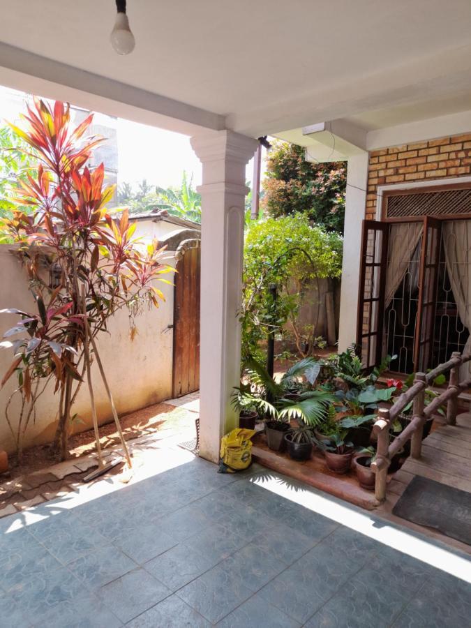 Hotel Ceylon Casa à Hikkaduwa Extérieur photo