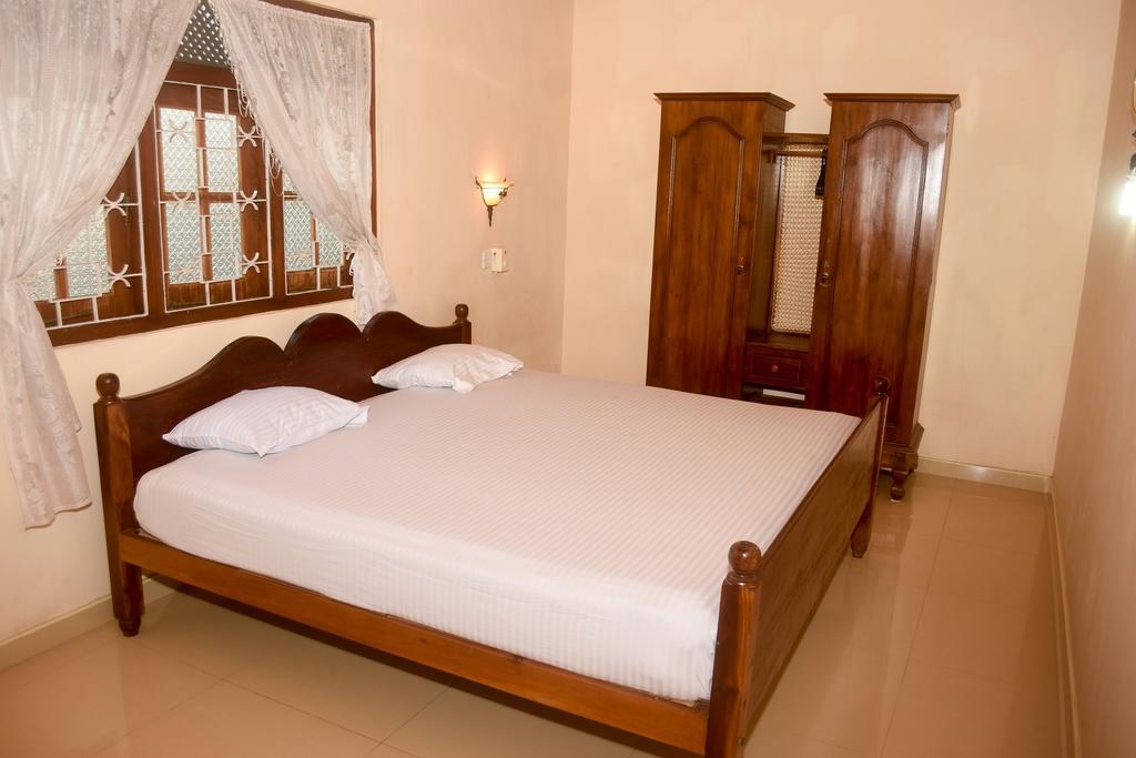 Hotel Ceylon Casa à Hikkaduwa Extérieur photo